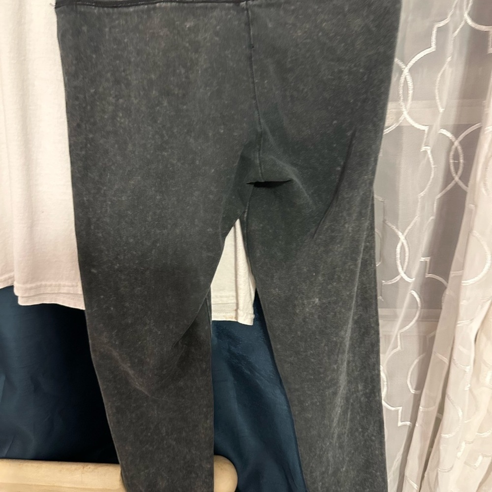 Leggings - Picture 3 of 4